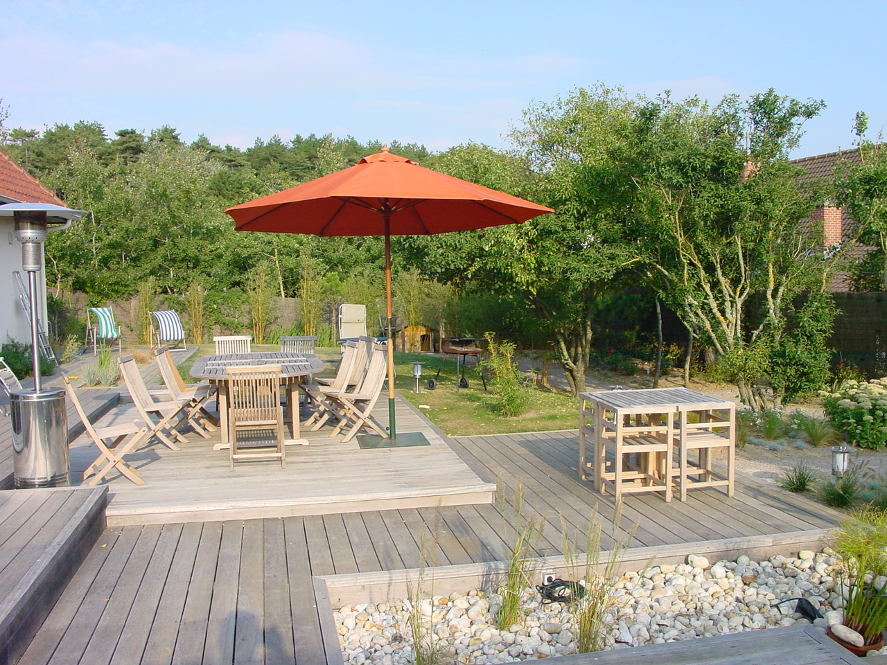 terrasse carrelage gravier